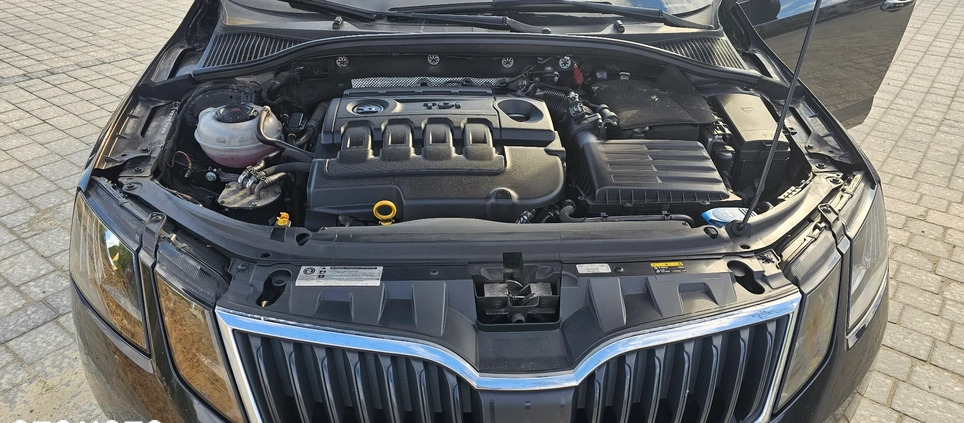 Skoda Octavia cena 45900 przebieg: 237000, rok produkcji 2017 z Lublin małe 232